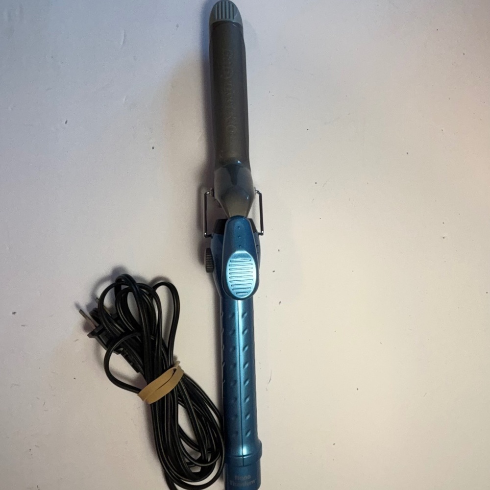 BaByliss Nano Titanium Pro 1" curling iron